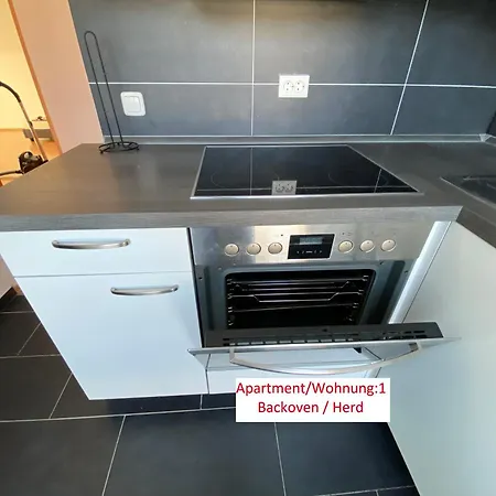 Two Separate With 5x Near Frankfurt,hanau Nidderau