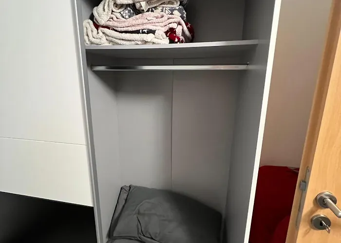 Two Separate With 5x Near Frankfurt,hanau Nidderau